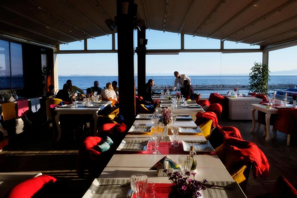 Alp Otel Restaurant Kucukkuyu Luaran gambar